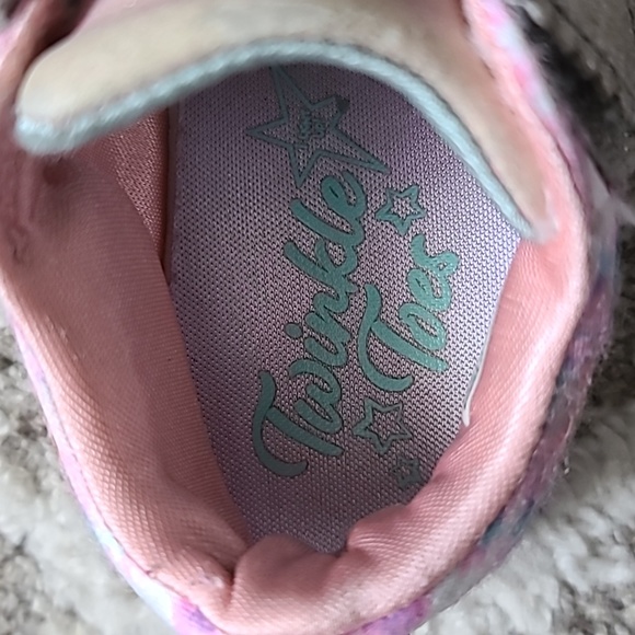 4 for $28 - Skechers Twinkle Toes Toddler Girls Size 6 Tie-Dye Satin Light-Up - Picture 8 of 12